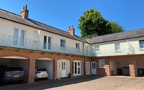 Silverdale Mews
